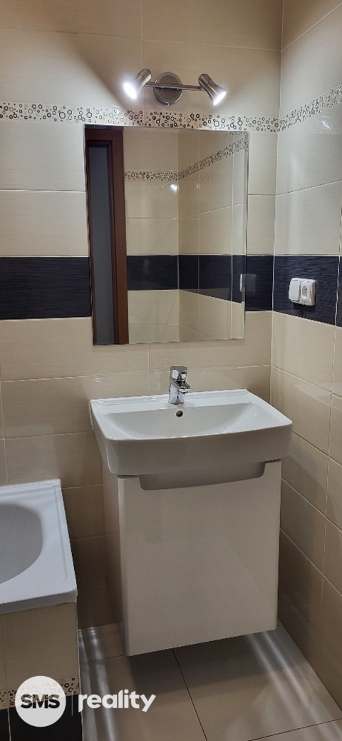 Pronájem bytu 2+kk - 6