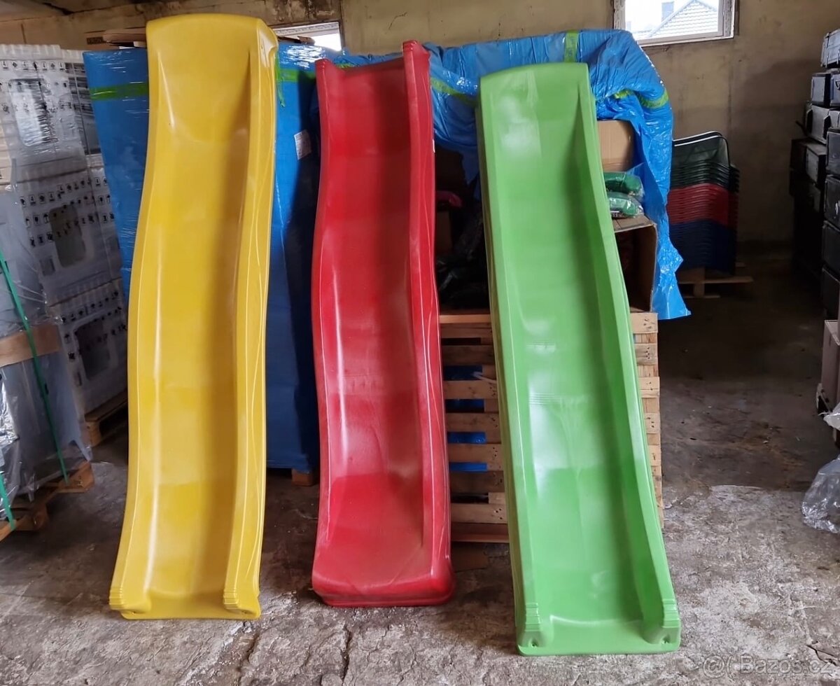 Dětské hřiště se skluzavkou - 6