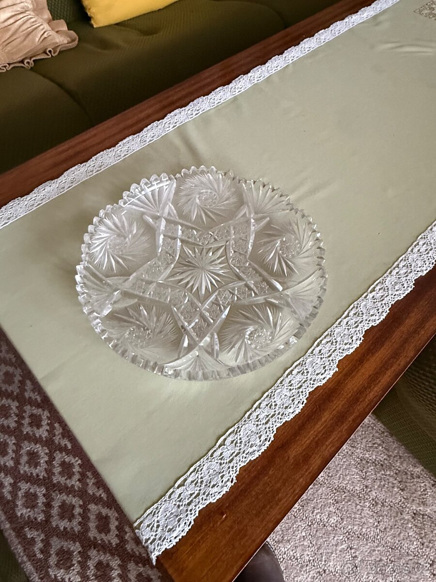 Spousta nábytku - 6