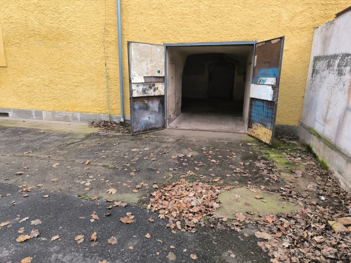 Pronájem skladu 83m2, Terezín - 6