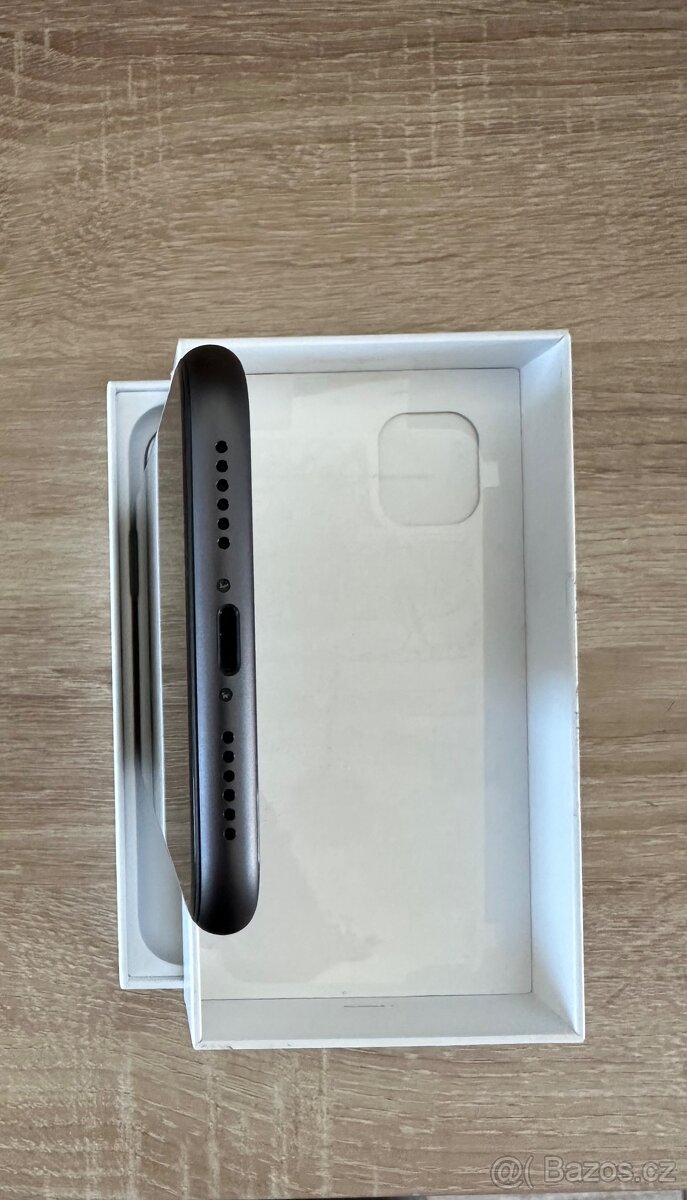 "Nový" iPhone 11 black 64GB - 6
