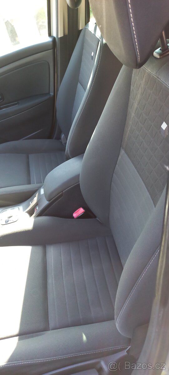 Renault Megane 3 limited 2015 1.5dci 81kw 208,000 km - 6