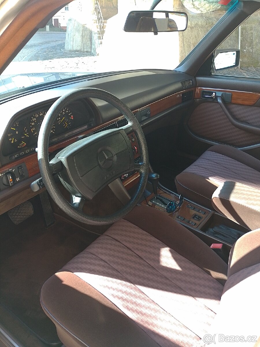 Mercedes W126 280SE - 6