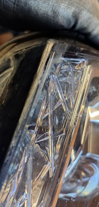 Prave predni svetlo led skoda fabia III facelift - 6