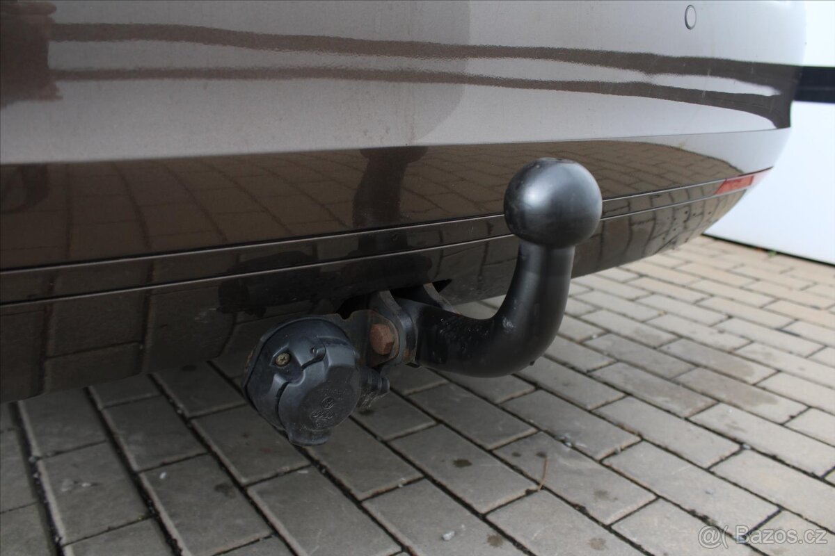 Volkswagen Golf 1.6 TDI 77kW COMFORTLINE NAVI (2012) - 6