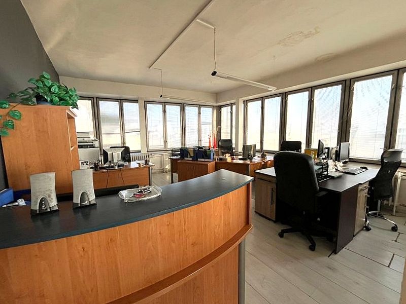 Pronájem kanceláře 57m2 v centru města, ul. Kobližná - 6