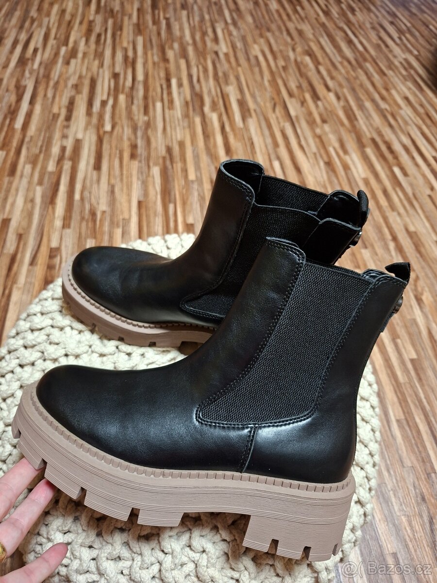 Nové kotníkové boty polokozacky Tamaris vel. 39 - 6