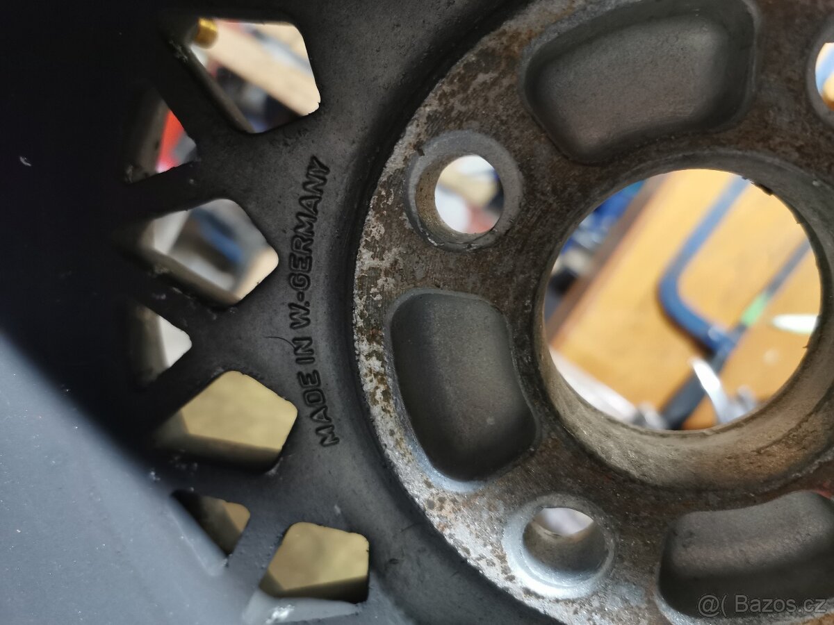 Prodám jeden kus Mahle BBS 4x100 R13 - 6