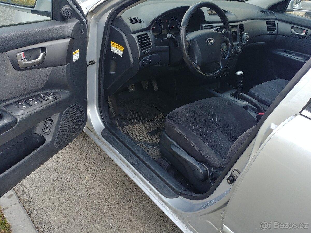 KIA Magentis 2.0 CRDI 103kw - 6