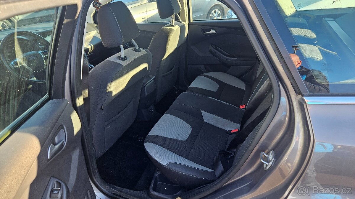 Ford Focus 1,0i EcoBoost - 6