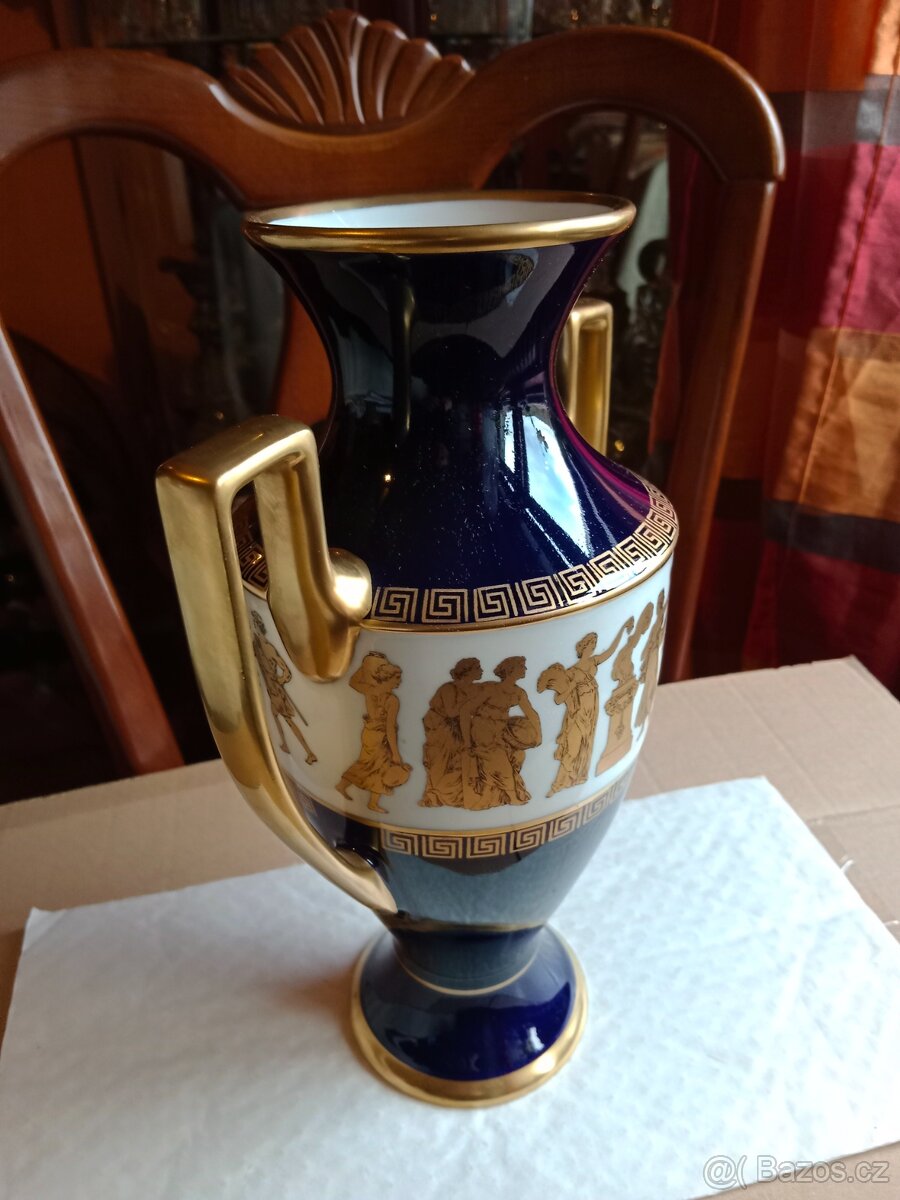 Krasná stará porcelánová zdobená amfora, - 6