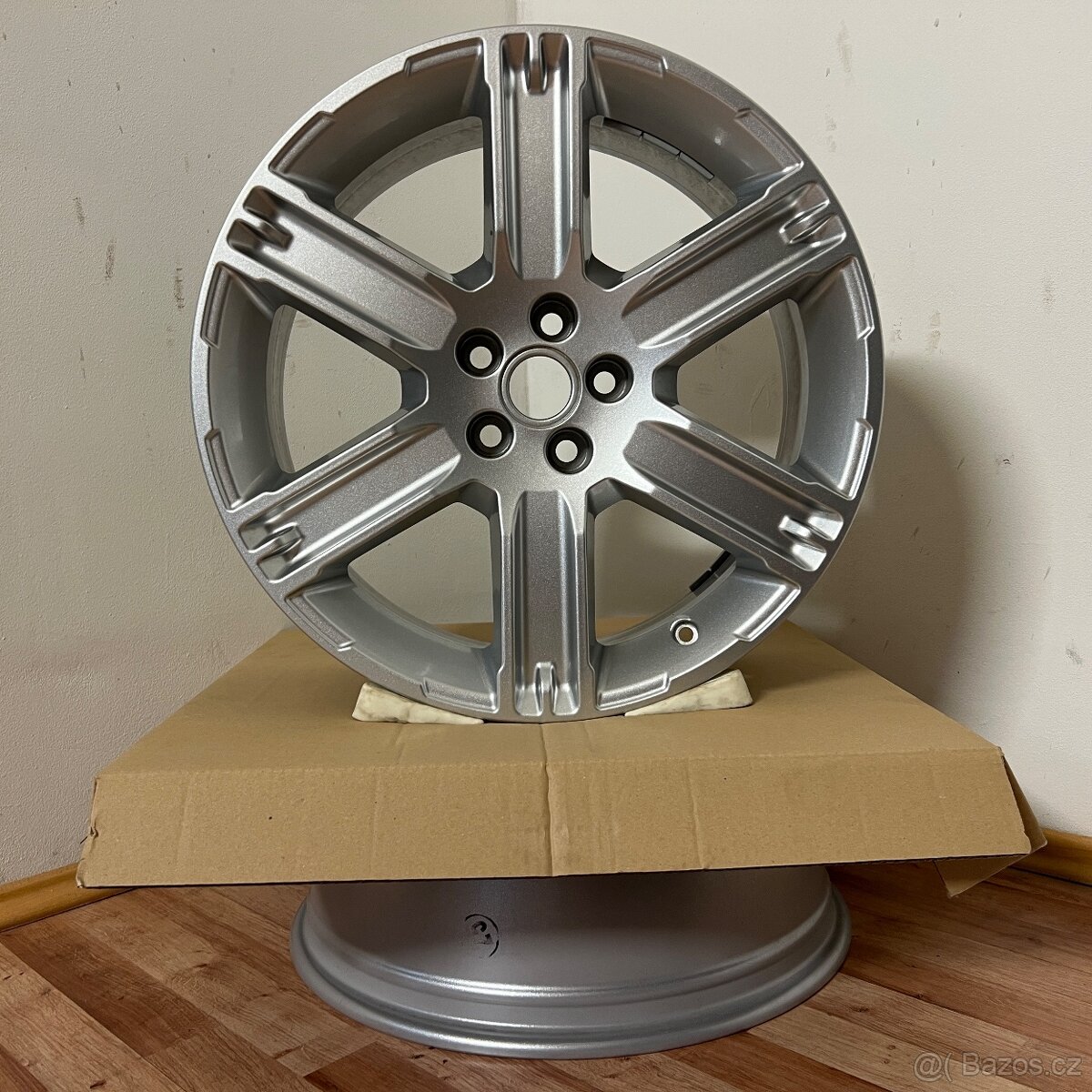 LAND ROVER / VOLVO / FORD / VOLVO 5x108 R19 ET45 - 6