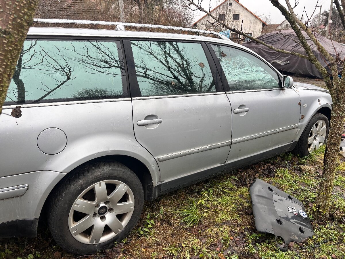 Passat b5.5 2.5tdi v6 díly z vozu ihned - 6