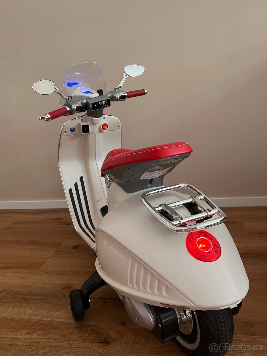 Elektrická Motorka Vespa - 6