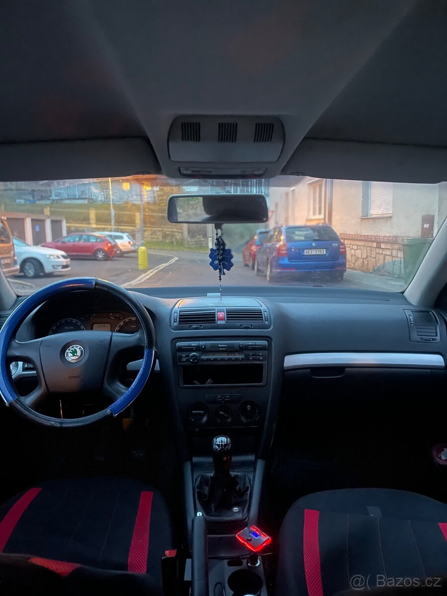 Škoda octavia 1.6fsi 85kw r.v 2006 - 6