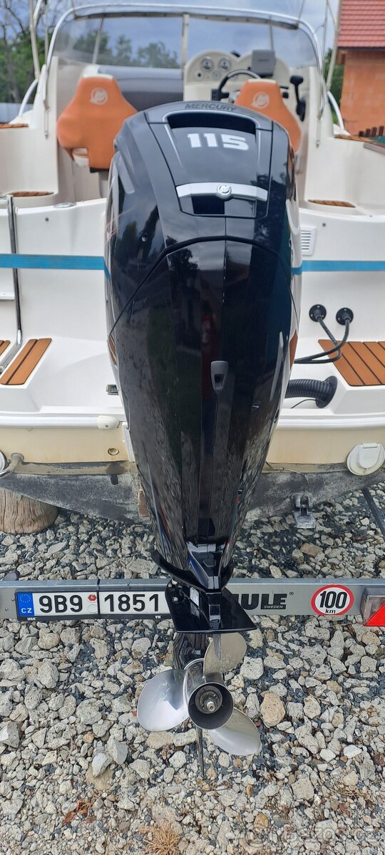 Kajutová loď Quicksilver 620 Cruiser + Mercury 115hp EFI - 6