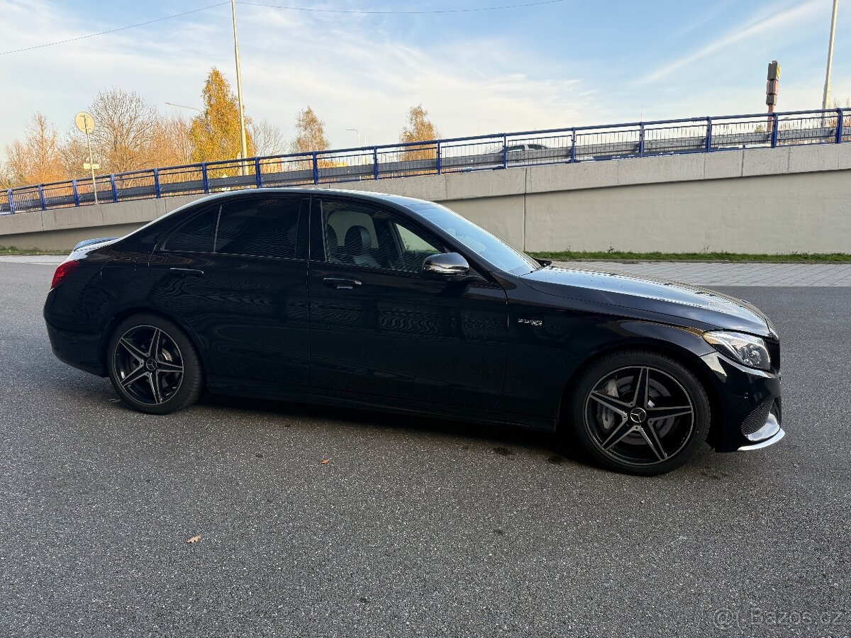 Mercedes Benz C43 AMG PERFORMANCE 4MATIC - 6