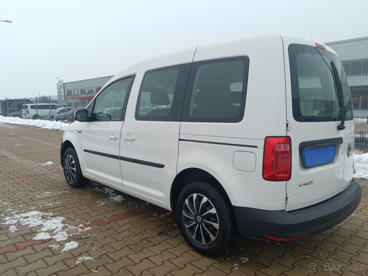 VW CADDY 2,0TDI 55KW rok 2016 - 6
