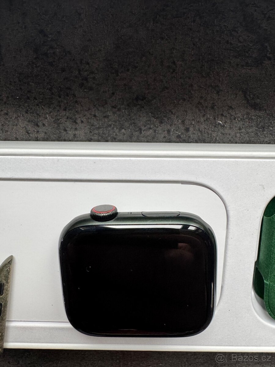 Apple Watch series 7 45mm - 6