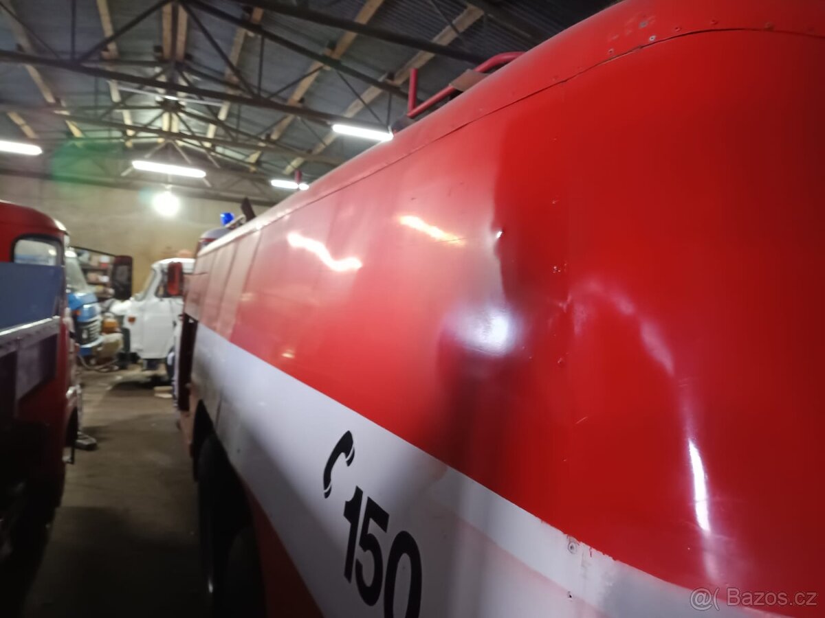 Tatra 148 CAS 32 - 6