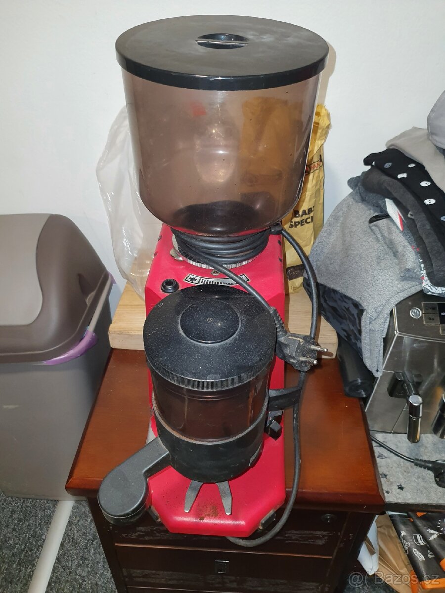 Mlýnek na kafe - 6