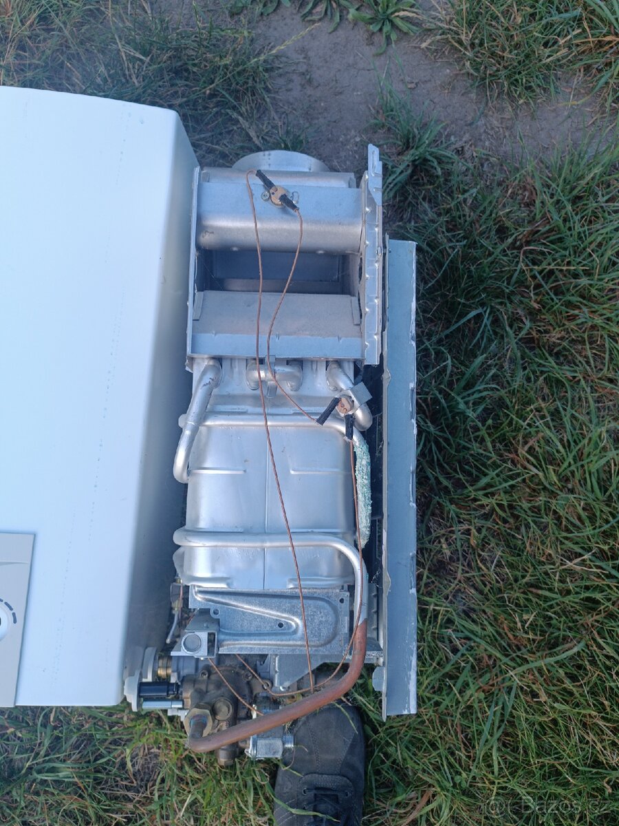 Plynový ohřívač vody karma Vaillant atmoMAG - 6