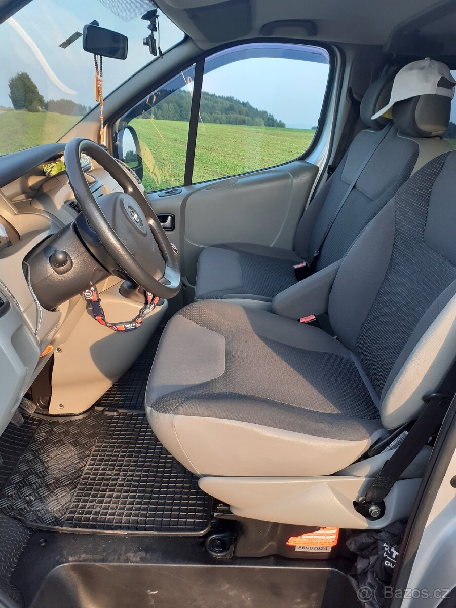 Prodám Opel Vivaro 2.0.84kw - 6