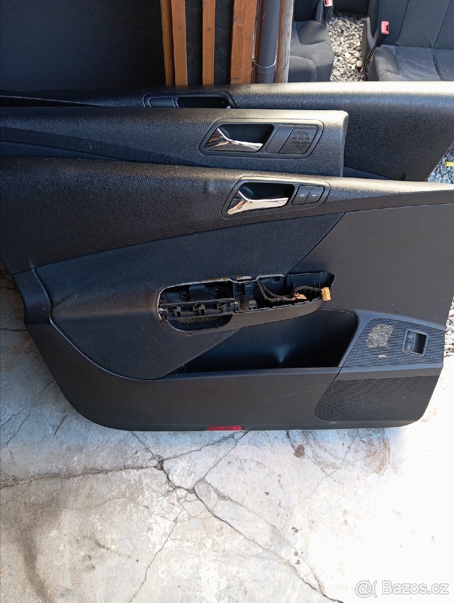 Interiér VW Passat B6 - 6