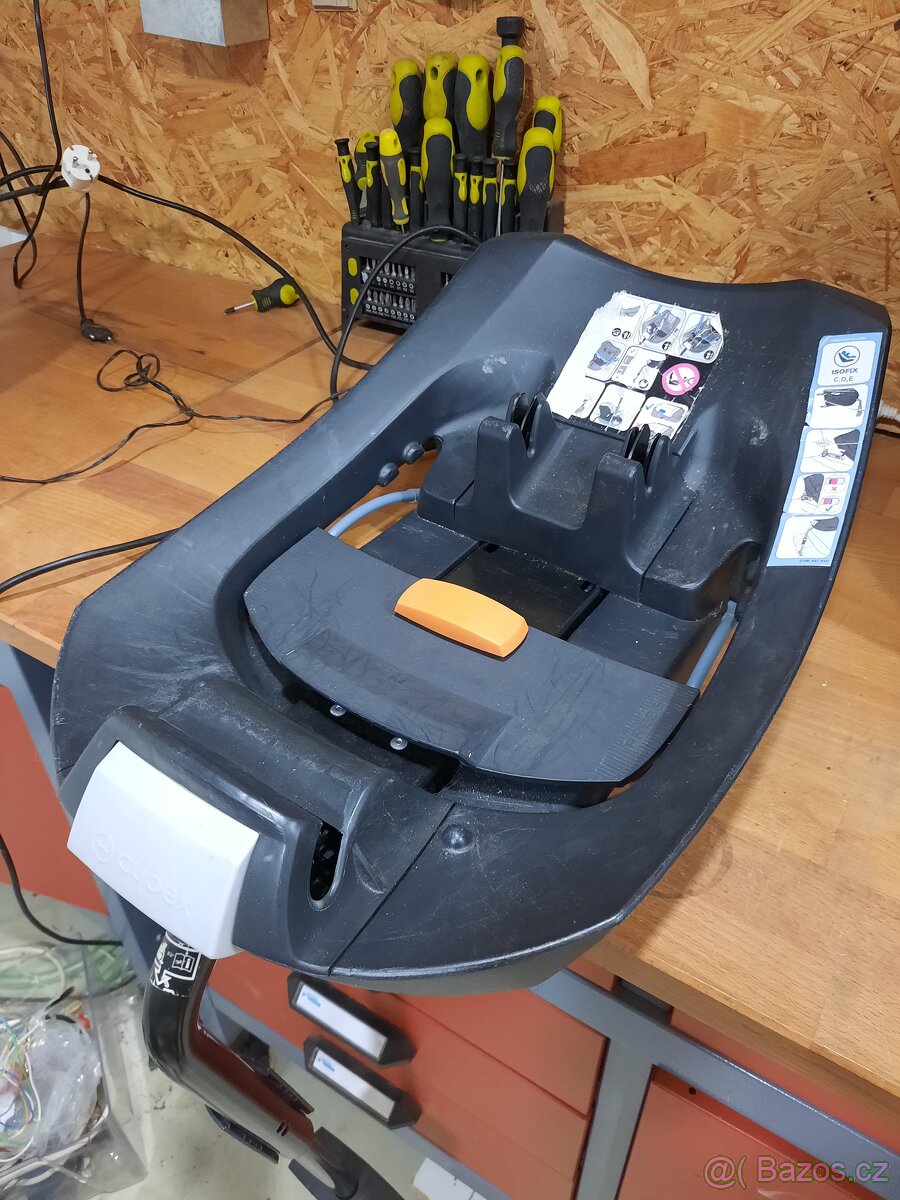 Prodám Cybex aton 5, vč základny + potah - 6