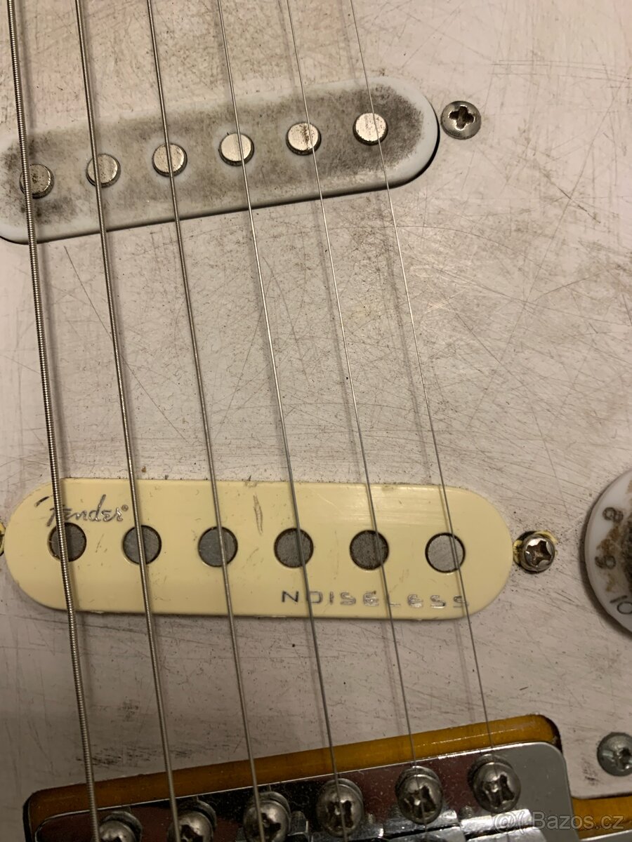 Fender Stratocaster Replika - 6