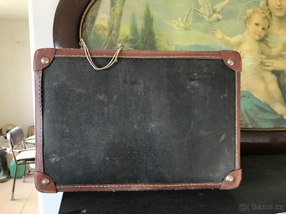 Malý starožitné kufr k renovaci - 6