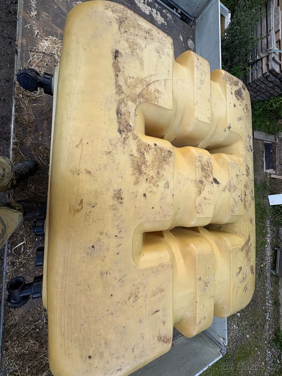 Nádrž na dešťovou vodu 2000 litrů - 6