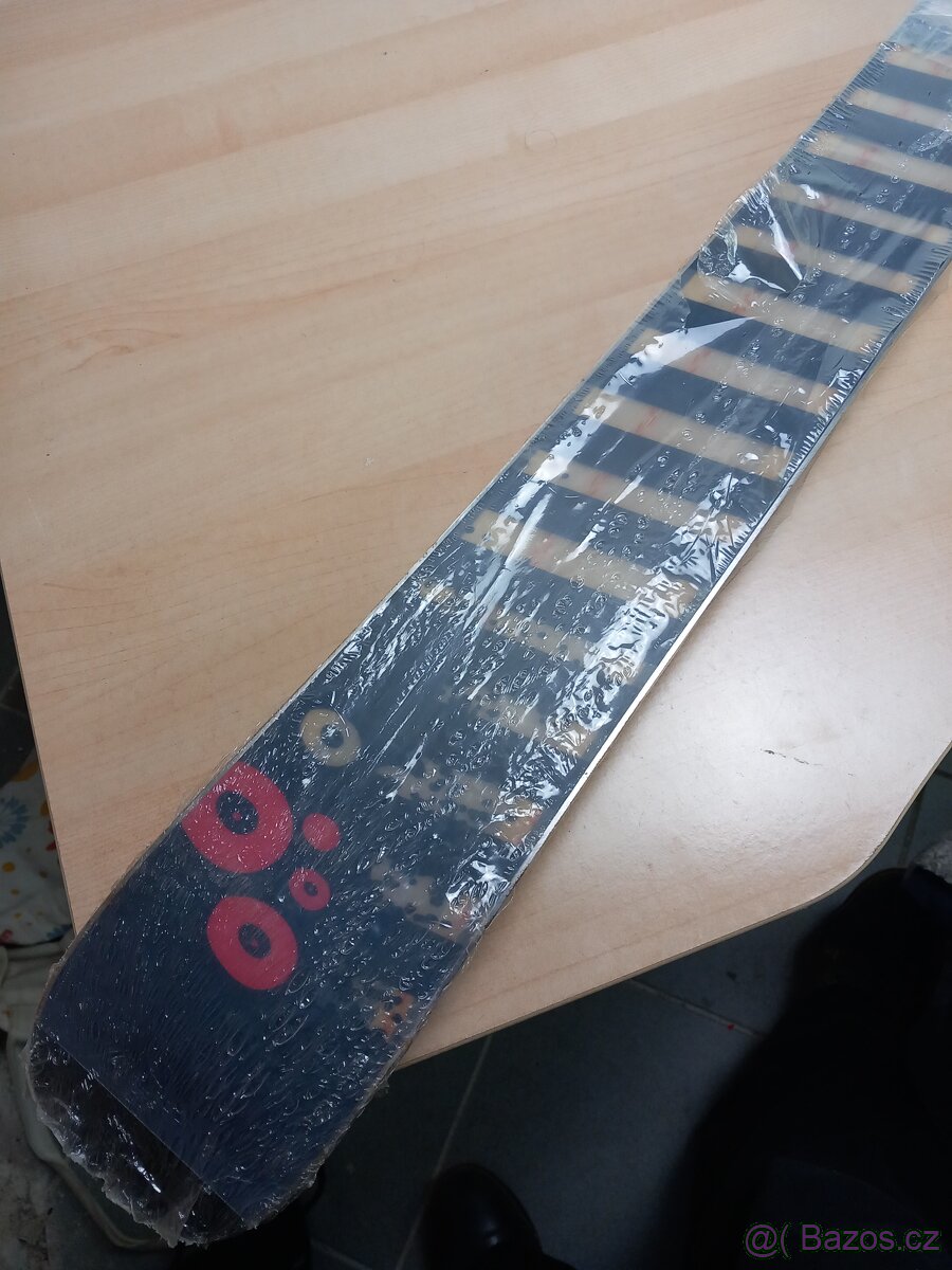 Pár lyží značky Elan - 6