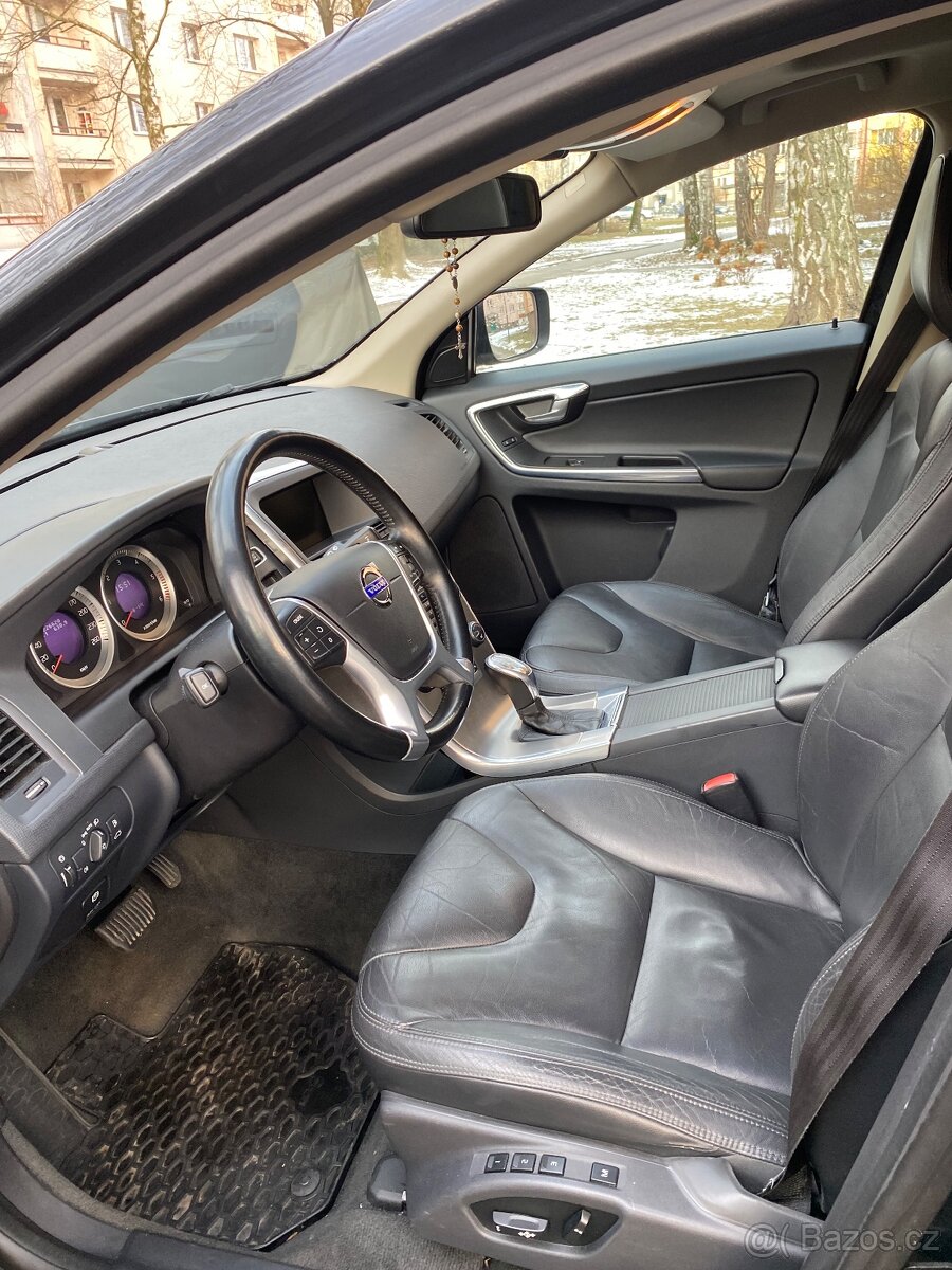 Prodam Volvo XC60 - 6