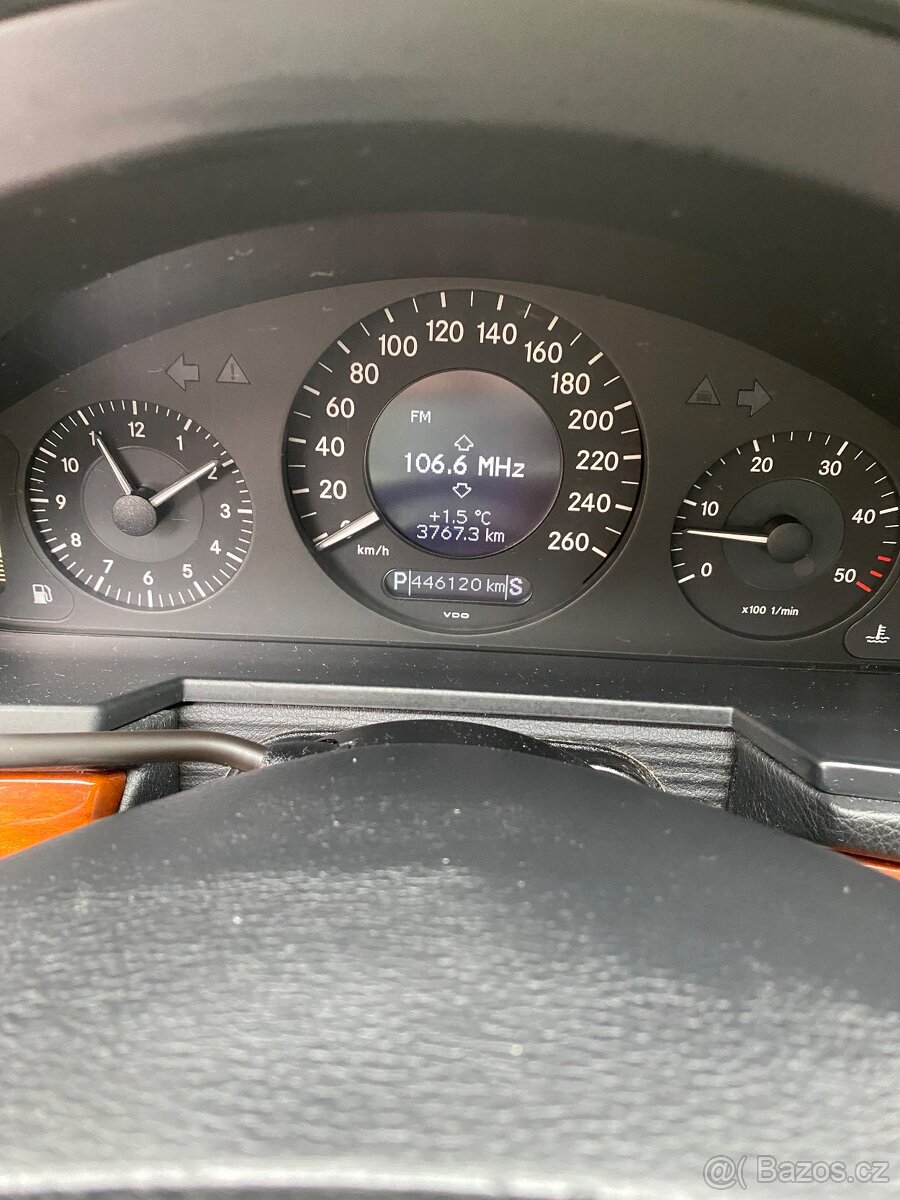 Mercedes Benz E280 - 6