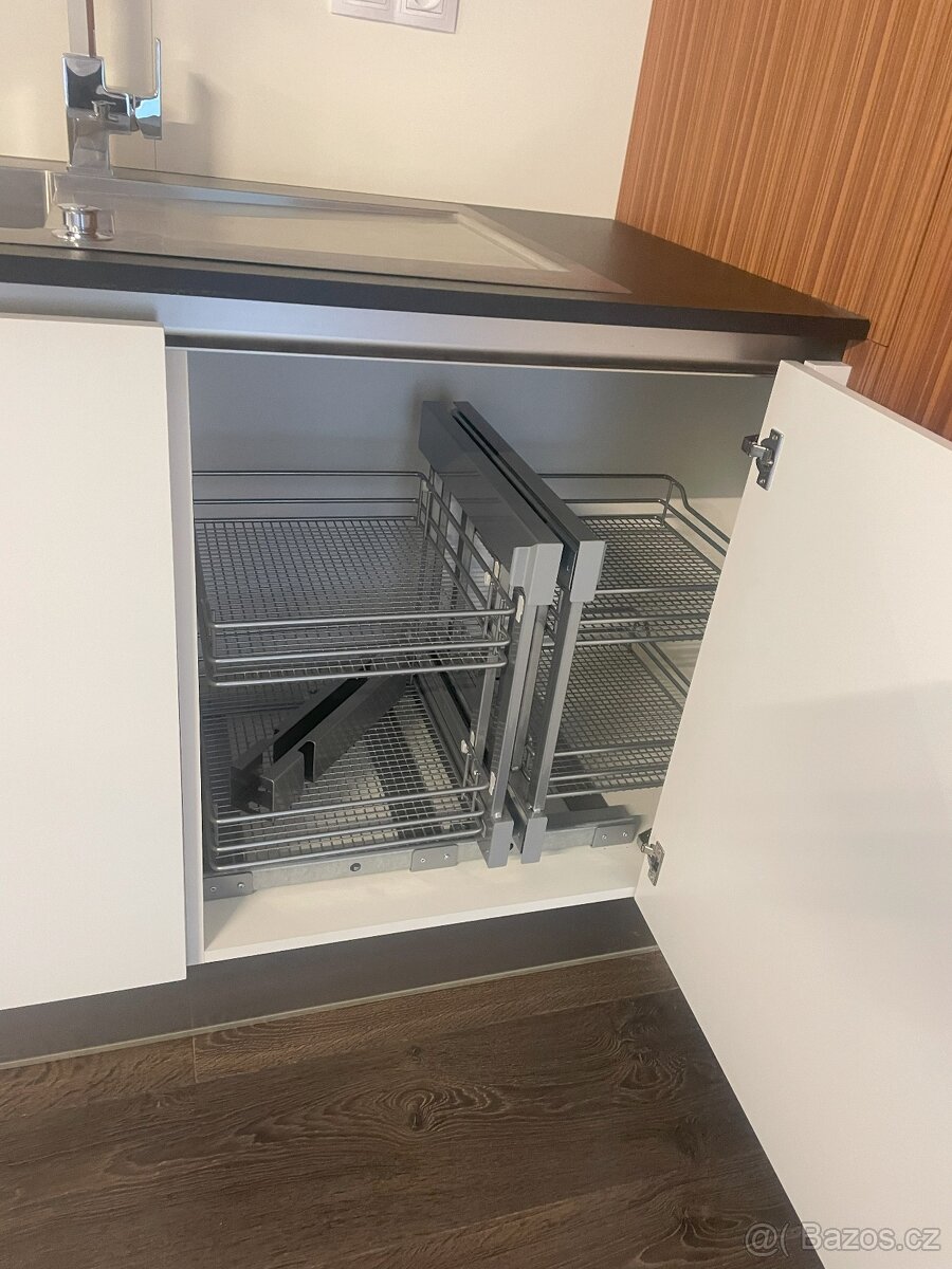 Kvalitní kuchyňská linka -NOVÁ - 6