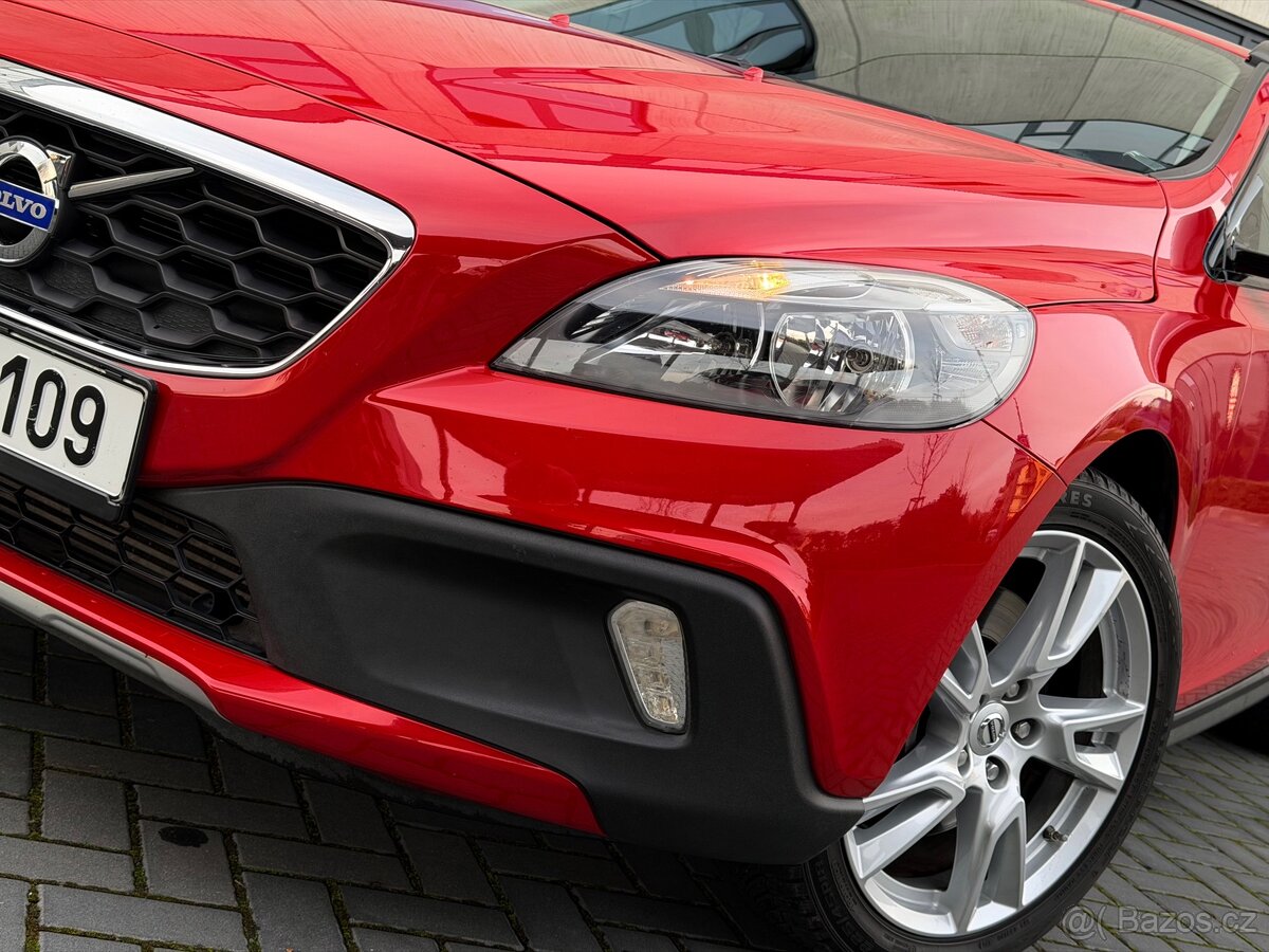 Volvo V40 Cross Country / T4 132 kW / automat / 4x4 - 6