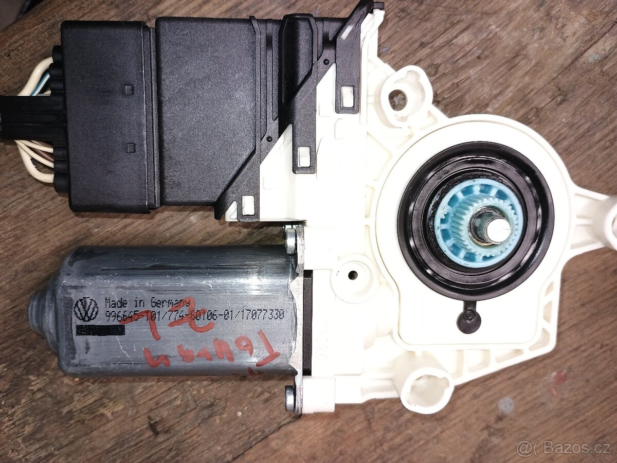 Motorek stahovačky VW Touran - 6