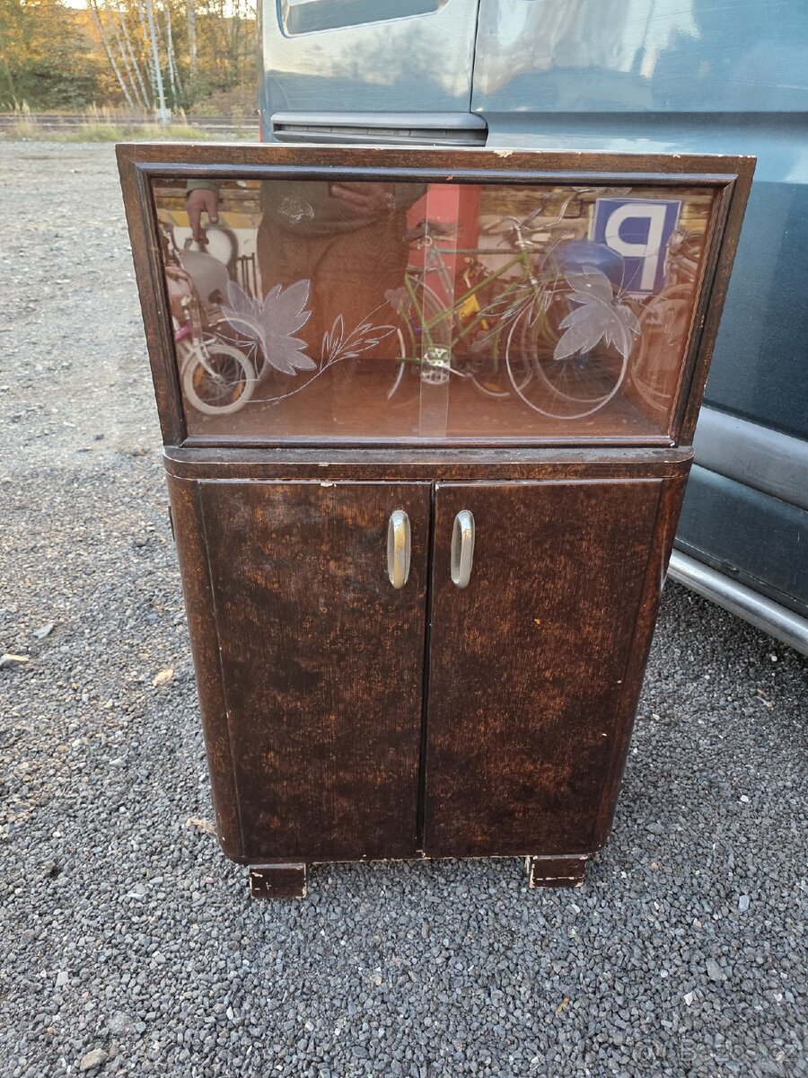 Stará skříňka - 6