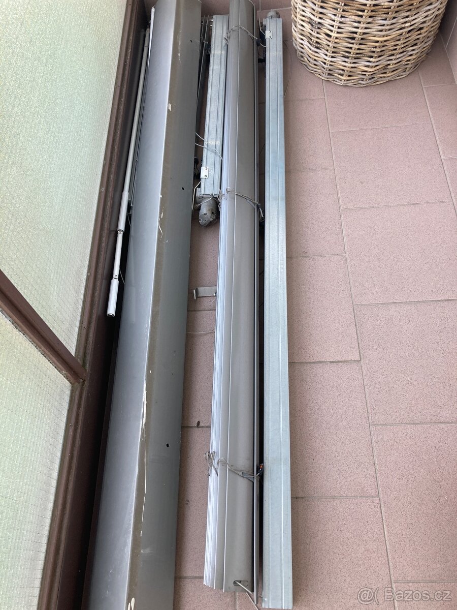 Předokenni žaluzie - 6