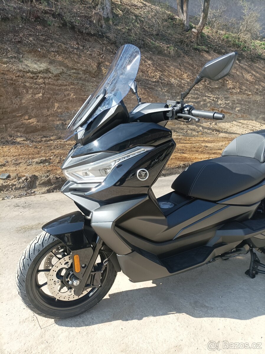 Skútr Voge SR4 350i Max Lux - 6