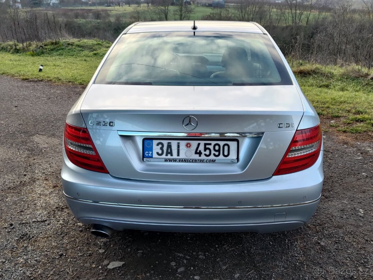 Mercedes Benz C 220 CDI - 6