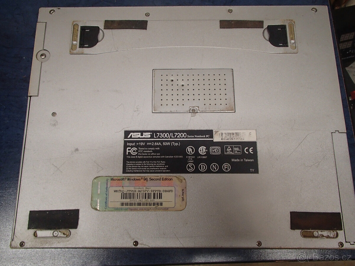 Notebook ASUS L7300 historický - 6
