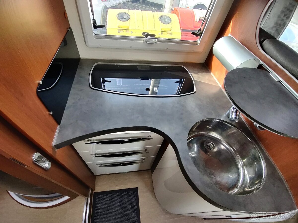 Obytné auto alkovna Mobilvetta Kea M76 - 6