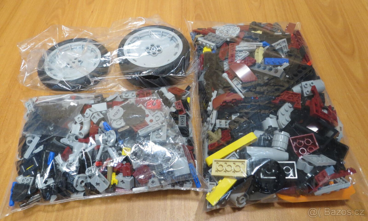 LEGO 10269 Harley-Davidson Fat Boy - 6