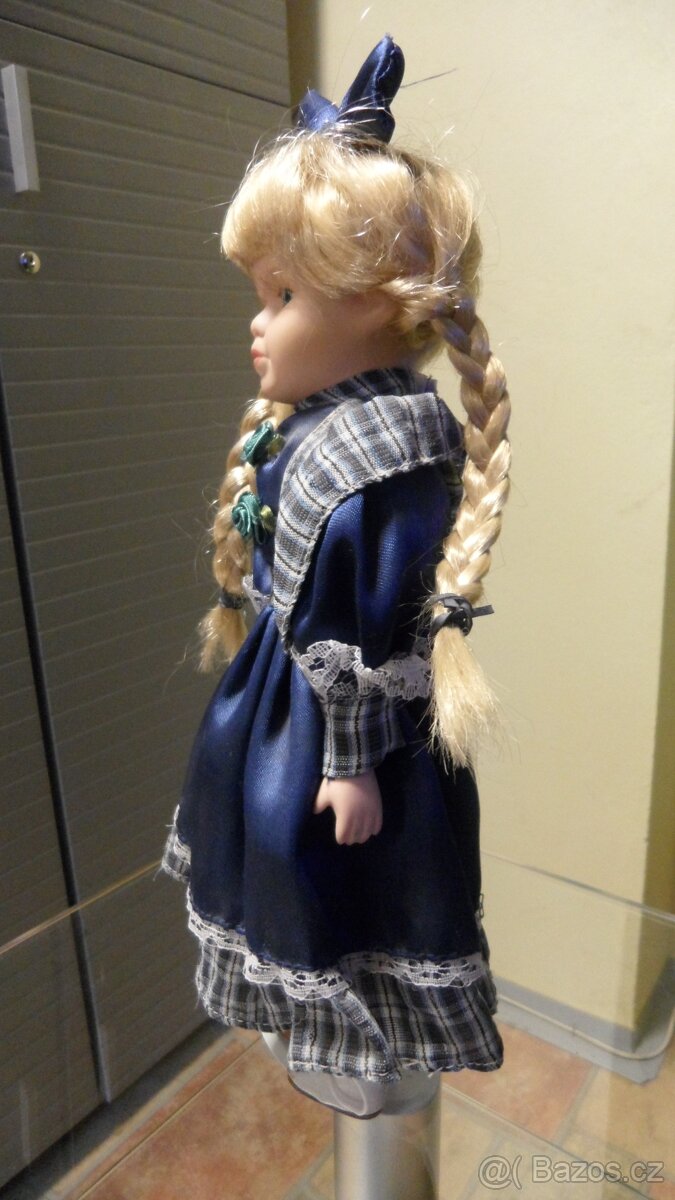 PORCELÁNOVÁ PANENKA 30CM - 6