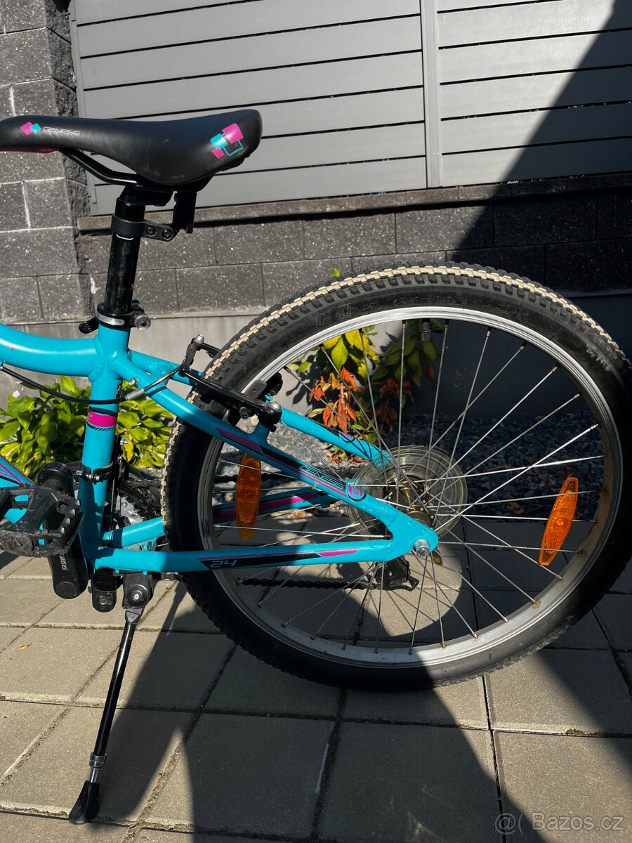 Dívčí kolo velikost 24 - 6