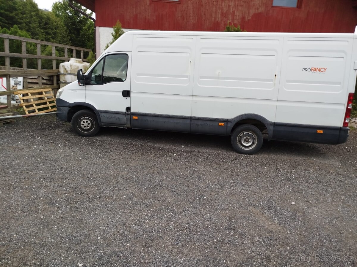Prodám iveco daily 2012 2,3 93 kw a motor - 6