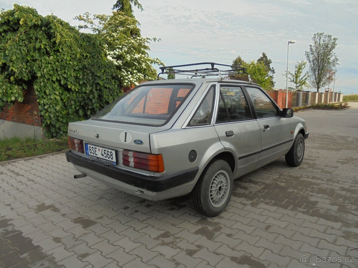 FORD ESCORT 1.1i - EKO DAŇ ZAPLACENA - 6