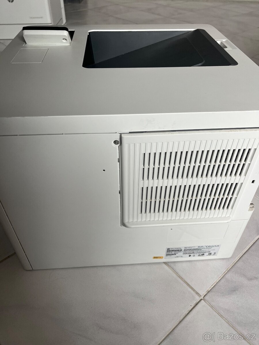 Tiskárna HP Color LaserJet M552 - 6